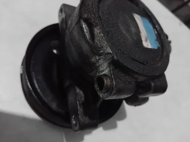 Vendo essa Bomba de Direção hidráulica do Fiesta 2012