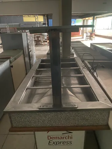 Balcão de buffet em aço inox