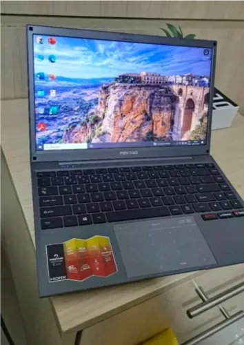 Notebook Positivo Novinho 1TB com plástico no Touch-screen ainda leia o anuncio