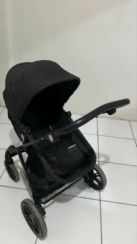 Carrinho de bebê poppy cosco