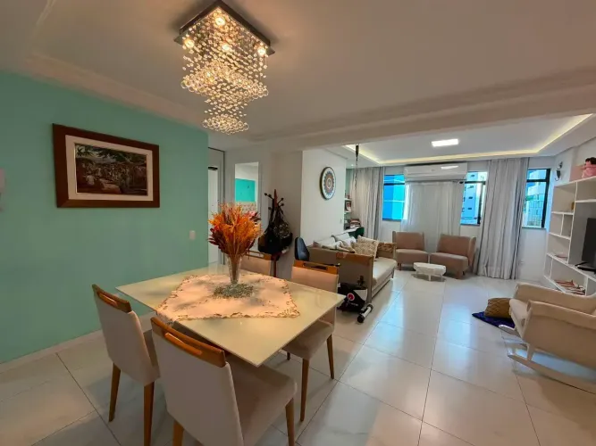 Apartamento no Meireles, com 60 m² com 1 suíte e 1 vaga.
