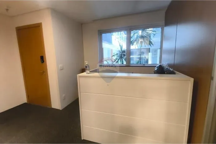 LOCAÇÃO de Sala Comercial de 119m² em condomínio Triple A no Brooklin