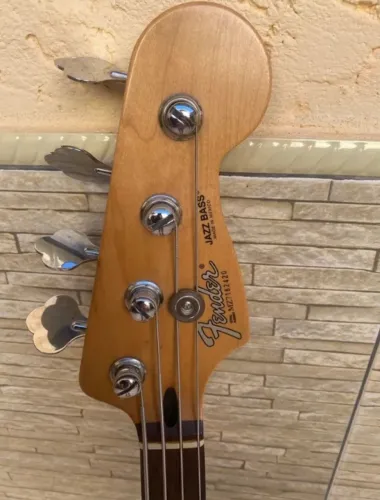 Baixo Fender Standard Jazz Bass® (Upgrade) (2006-2008) Eletron blue 4 cordas