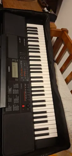Teclado Casio CTX700