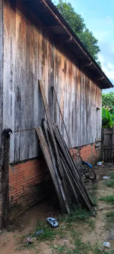 Vendo casa no nova esperança no valor de 50.000 mil aceito carro como parte do pagamento