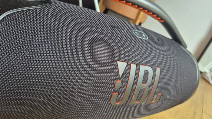 JBL boombox 3