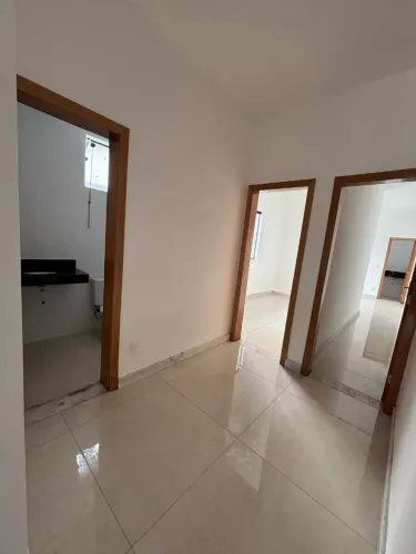 CASA, 3 QUARTOS COM 1 SUÍTE, 1 VAGA, ÁREA PRIVATIVA - VALE DAS ORQUIDEAS - CONTAGEM/MG
