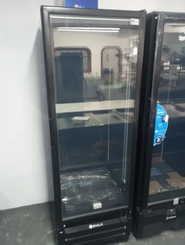 NZ.  Cervejeira porta de vidro com desembaçador 500L 