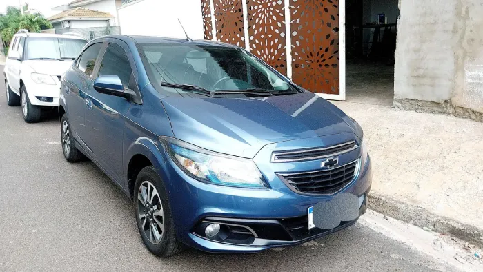 Chevrolet Onix Hatch LTZ 1.4 8V Flex Power Aut. 4P 2015