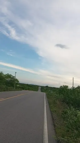 Vendemos uma Fazenda em Ibimirim, quase toda plana, com 2.400 hect.preço p/ hec- R$: 2.60