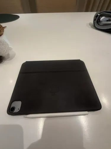 iPad Air 5ª Geração 64GB + Apple Pencil 2 + Magic Keyboard