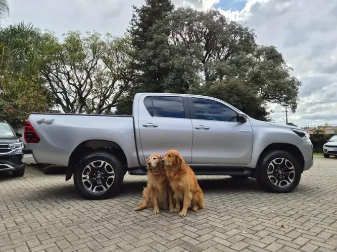 Toyota Hilux CD SRX 4X4 2.8 TDI 16V Diesel Aut. 2025