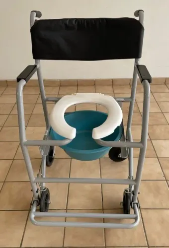Cadeira De Banho BIG Higiênica e Reforçada (Até 120kg) - Nova e Sob Medida