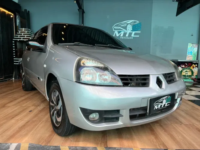 Renault Clio Campus Hi-flex 1.0 16V 3P 2010