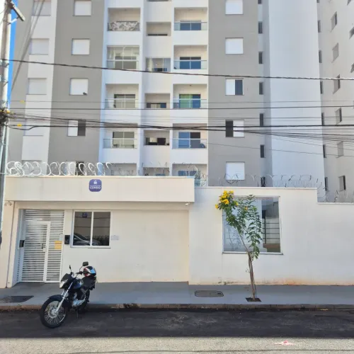 Imóvel para aluguel com 50 metros quadrados com 2 quartos em Jardim Brasília - Uberlândia