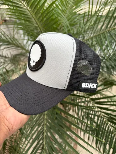 Boné Trucker BLVCK