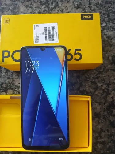 Poco C65. R$400,00