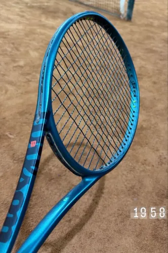 Raquete Wilson V9 seminova Wilson Blade 98 16x19 V9