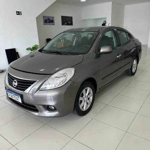 Nissan Versa SL 1.6 16V Flex Fuel 4P Mec. 2013