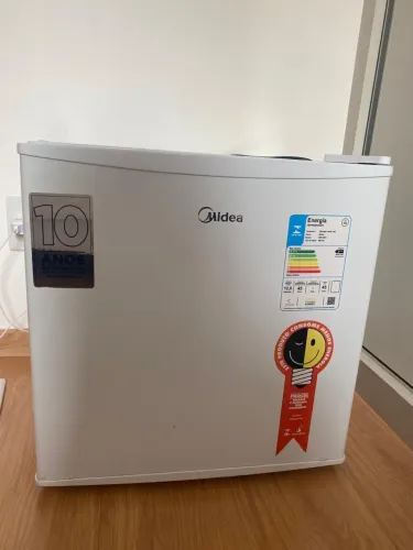 Frigobar Midea 80L 127v