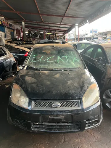 Ford fiesta 2008 pra retirada de peças 