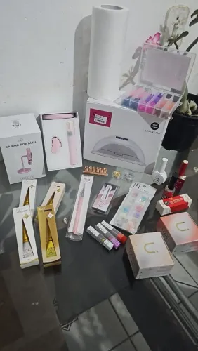 Material de alongamento de unhas