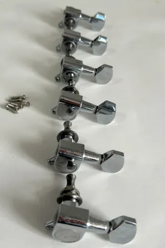 Tagima 2013 Stratocaster fabricada no Brasil 6 tarraxas em linha