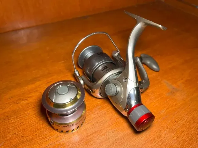 Molinete Maruri FLYMORE CR4000 - SEMINOVO, NUNCA USADO