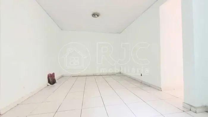 Apartamento para venda possui 106 metros quadrados com 3 quartos em Maracanã - Rio de Jane