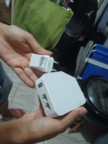 Mini roteador tp link 80reais 
