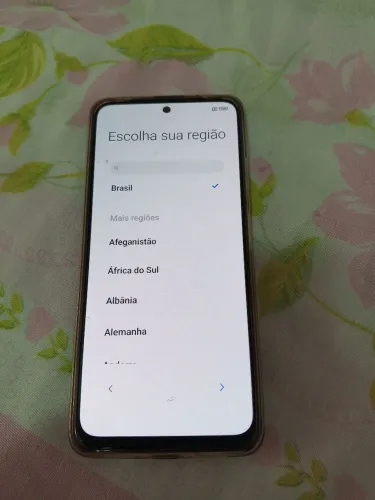 Vendo celular por R$ 450,00 - Semi-novo e com poucos dias de uso apenas.
