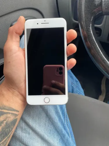 iPhone 8 Plus 64gb valor 550