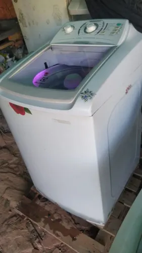Vende-se máquina, Brastemp