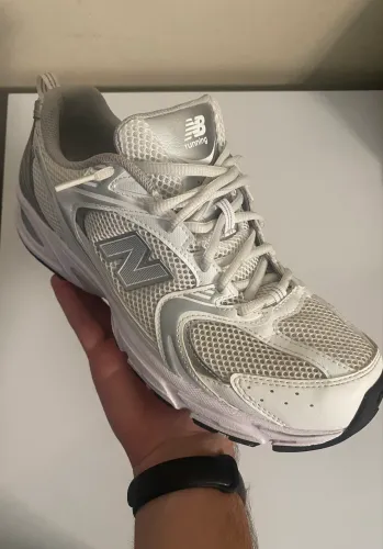 Tênis New Balance white