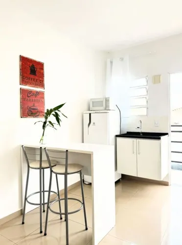Kitnet/ Studio com 1 Quarto(s) e 1 banheiro(s) para Alugar, 20 m² por R$ 1650 / Mês