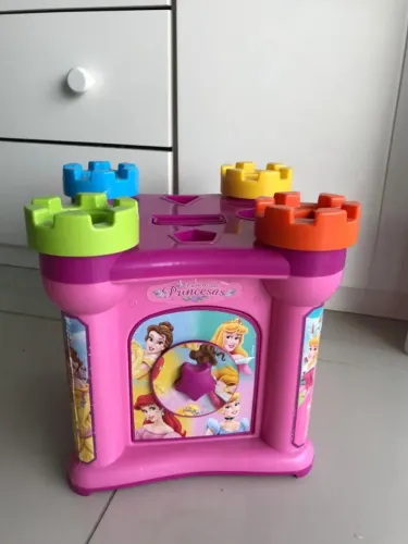 Castelo de atividades Princesas - Elka