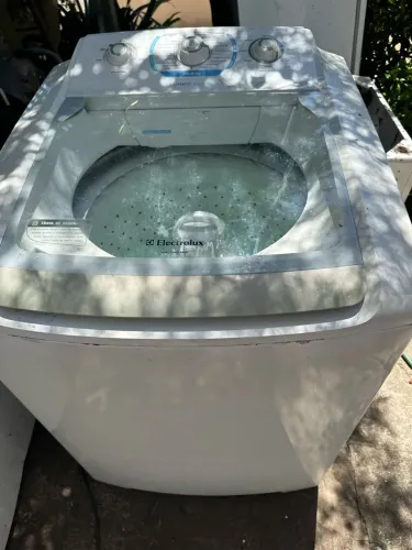 Máquina Eletrolux 15 kg com garantia