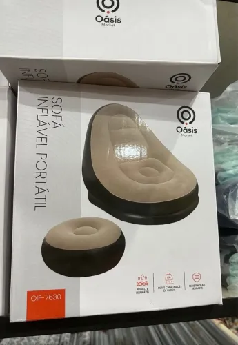 Sofá e puf inflável 