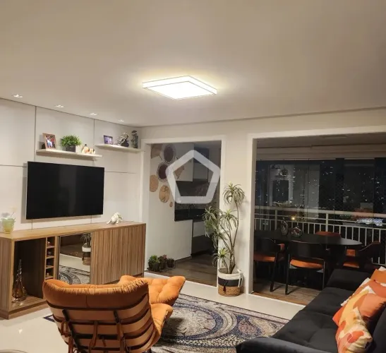 Apartamento em Vila Gumercindo