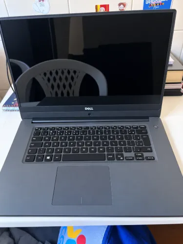 Notebook Dell Inspiron 15 seminovo I7 8 geração, 16 GB RAM, placa dedicada 4GB e SSD