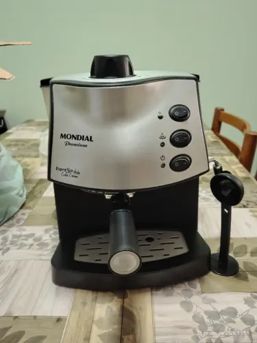 Cafeteira expresso Mondial