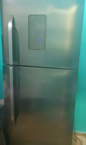 Geladeira tf51x Eletrolux funciona mas parou de gelar