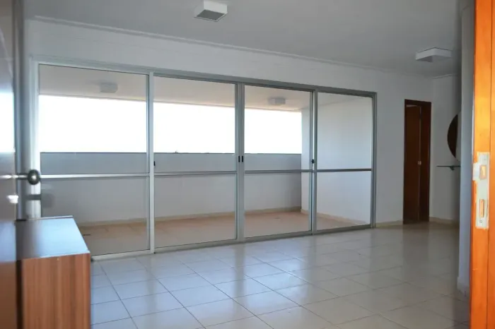 APARTAMENTO, BONITO E CONFORTÁVEL, 3 QUARTOS  1 SUÍTE, COND. RESIDENCIAL PAINEIRAS, PARQUE
