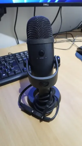Microfone Yeti Blackout Edition