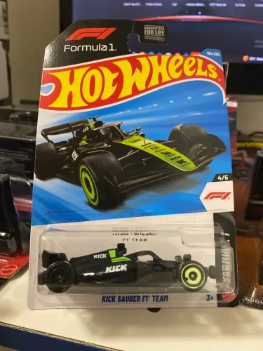 Hot wheels F-1  Kick Sauber F-1 team