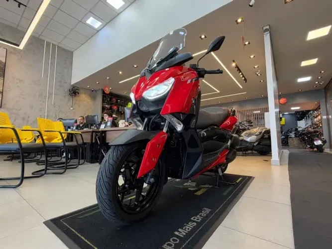 ERICA - XMAX 250 - 2023 - 24.700KM - FINANCIA EM 48X