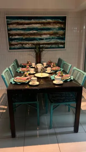 MESA PRETA OTIMO ESTADO TAMPA DE VIDRO R$ 2.500,00