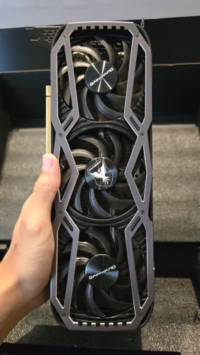 Placa de Vídeo 3070 Gainward
