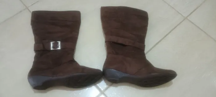 Botas