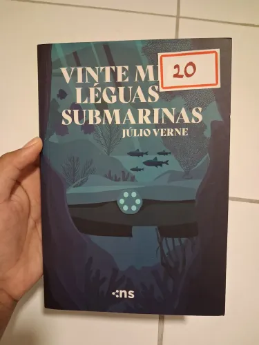 Livro Vinte Mil Léguas Submarinas